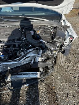 Hyundai I30 combi 1.5i automat2025 5000km - 7