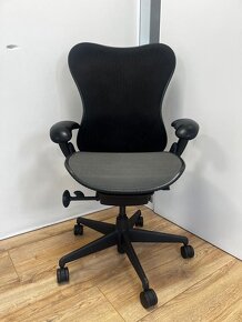 Kancelářská židle Herman Miller Mirra Full Option Butterfly - 7