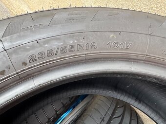 Letní pneu 235/55 r19 - 7