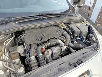 Peugeot 308 1.6 hdi , rv. 2012 - 7