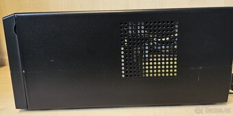 APC UPS - 750 - Záložní zdroj - bez baterie - 7