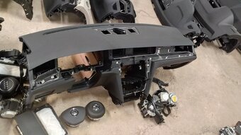 Airbagová sada Volkswagen Passat B8 s novou deskou - 7
