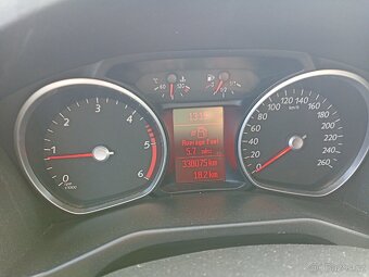 Ford Mondeo combi FACELIFT 2,0tdci 120kW r.v 2012 - 7