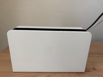Nintendo switch OLED + 4 hry - 7