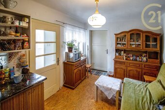 Prodej prostorného bytu 3+kk (94 m²) po rekonstrukci – Pa... - 7