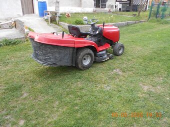 zahradní traktor Hurricane - 7