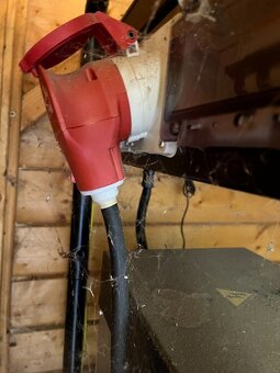 Dieselový nouzový generátor SDMO typ DX 10015TE - 7