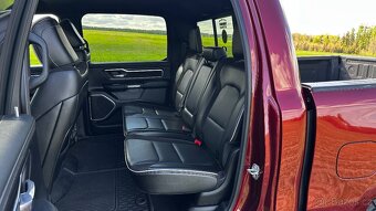RAM 1500 Laramie 5.7 HEMI eTorque – 2023 | Luxusní výbava - 7
