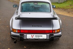 Porsche 911 Carrera 3.2 - 7