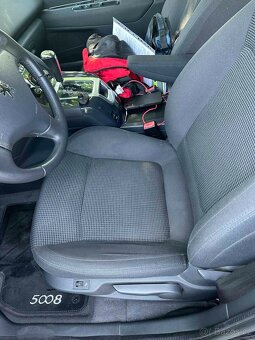 5008 Peugeut. 2012 rok. 2,0 nafta. Automat 7 mistni - 7