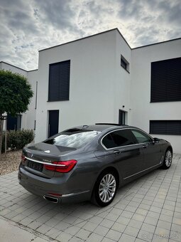BMW 730Ld xDrive - 7