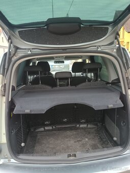 Škoda Roomster 1.2 HTP 51kW, 8/2010 - 7