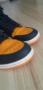 Nike Air Jordan 1 Yellow Toe - 7
