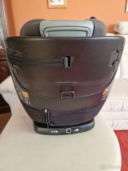 Maxi Cosi Axiss Fix Otocna do obou stran - 7