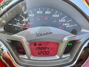 Vespa GTS 300 Super - 7