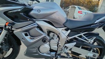 Yamaha FZ6 Fazer - 7