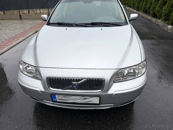 Volvo V70 2,4 D5 136kw ,Tažné,pravidelný servis,velmi pěkný - 7