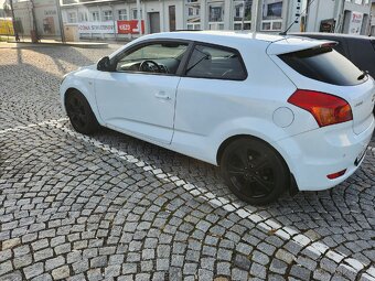 Kia cee,d - 7