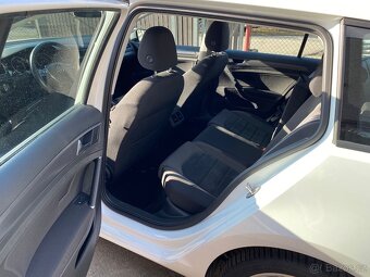 Volkswagen golf - 7