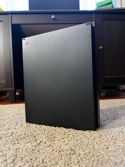 Xbox One X 1TB Project Scorpio Edition - 7