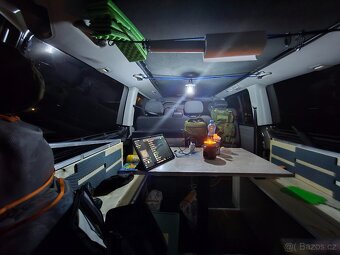 Volkswagen Transporter Caravelle T5 - zvedací spací střecha - 7
