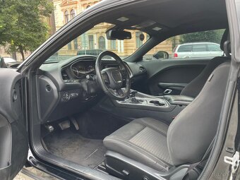 SLEVA DO 31.12.2025 Dodge Challenger 3.6 V6, nová STK, - 7