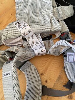 Nosítko Babybjorn+kapsa - 7
