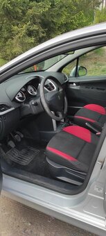 Peugeot 207 1,4 VTi 70kW - 7