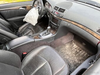 Mercedes-Benz W211 E320 CDI - 7