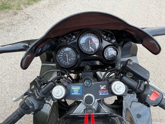 Honda CBR 600F - 7