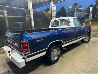 Dodge ram d150 5.9 V8 - 7