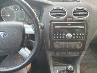 Ford Focus Kombi 1.6i benzín - 7