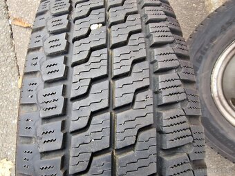 Renault Mascott , dvě kola s pneu 215/75R16C - 7