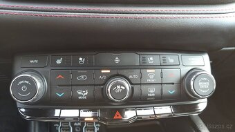 Dodge Durango RT 2021 4x4 SRT vzhled i kola záruka - 7