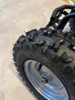 Dětská elektrická čtyřkolka Hecht 1000w - 7