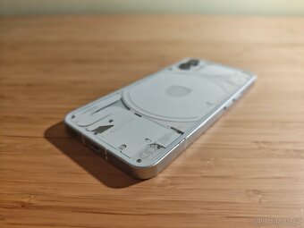 NOTHING phone (1) bílý, 8GB/256GB - 7