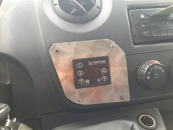 Predám Renault Master 2.3dci - 7