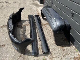 BMW E92 M-Paket set nárazníku blacksaphire - 7