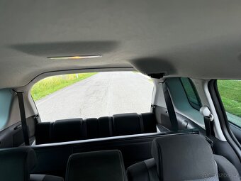 Mazda 5 2.0D R.v. 2008 7 Míst - 7