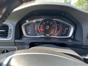 VOLVO V60 CROSS COUNRY 2.5T, 187 Kw, 5VÁLEC, LPG, AUTOMAT - 7