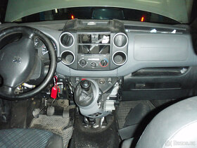 PEUGEOT PARTNER TEPEE 1.6VTi 5FK 72kW rv 2011 - 7