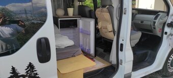 Renault Trafic 1,9 se spací vestavbou, obytný - 7