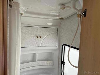 Hobby De Luxe 440 / 100 km/h/ Francouzská postel - 7