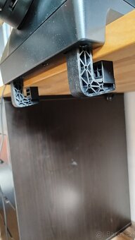 Volant (s pedály) + řadící páka - 7