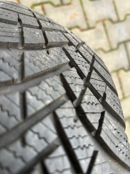 Dacia, Renault 15" - 7