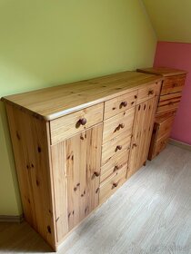 Dřevěná sada KOMPLET postel, stolek, skříňka - 7