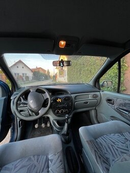 RENAULT MEGANE SCENIC 1.6 16v - 7