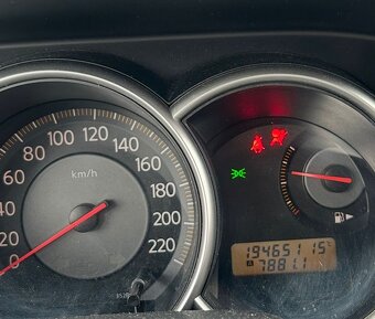 Nissan Tiida - 7