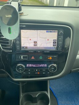 Mitsubishi Outlander 3 2,2 Di-D, 4x4,2014, 7 míst SUV - 7