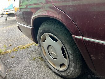 Mercedes Benz w124 200TE - 7